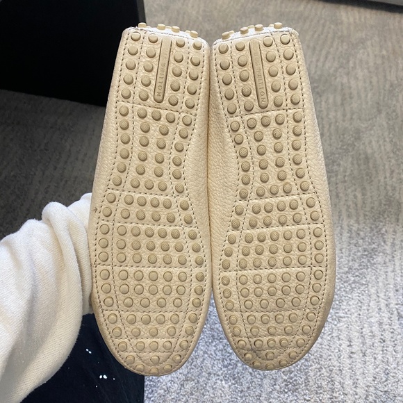 Louis Vuitton Cream Leather Loafers - Picture 3 of 3